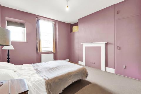 undefined, West Market Place, Cirencester, GL7