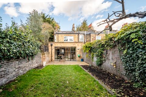 2 Lavender Grove, London, E8 3LU