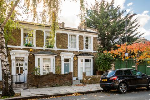 2 Lavender Grove, London, E8 3LU