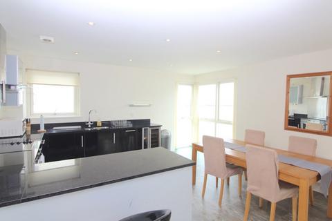 2 bedroom flat to rent, Meridian Bay, Trawler Road, Swansea