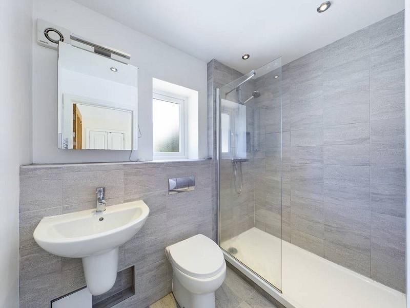 En-suite shower room