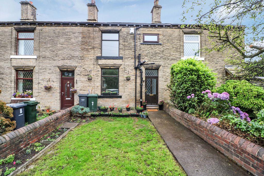 Bentley Street, Wyke, Bradford BD12 9NP 2 bed terraced house £92,000