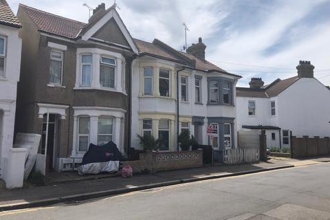 Ivy Villa Beresford Road, Southend-on-sea, SS1 2TW