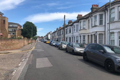 Ivy Villa Beresford Road, Southend-on-sea, SS1 2TW