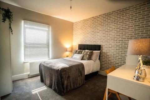 6 bedroom terraced house to rent, Kneller Road, Brockley, London, SE4