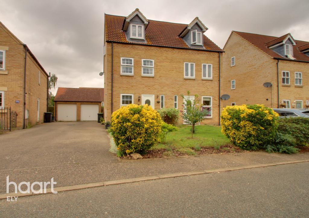 Columbine Road, Ely 3 bed townhouse £330,000
