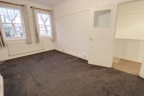 undefined, Station Road, Cuffley EN6