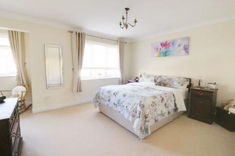 4 Ferney Road, Cheshunt, Waltham Cross, EN7 6XP