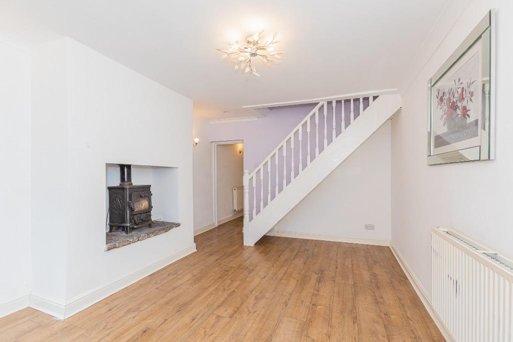 Moor Road, Orrell, WN5 2 bed terraced house £625 pcm (£144 pw)