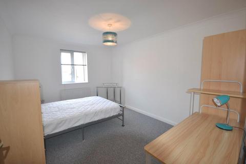 2 bedroom apartment to rent, Reynard Heights, Goring Road, CO4