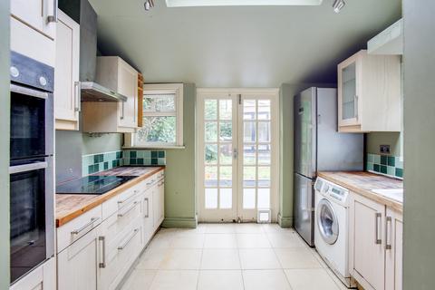 39 Eastbourne Road, Brentford, TW8 9PE