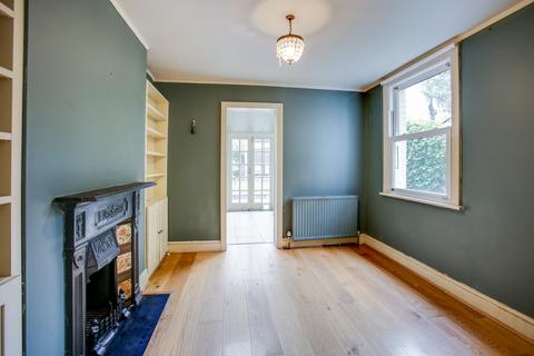 39 Eastbourne Road, Brentford, TW8 9PE