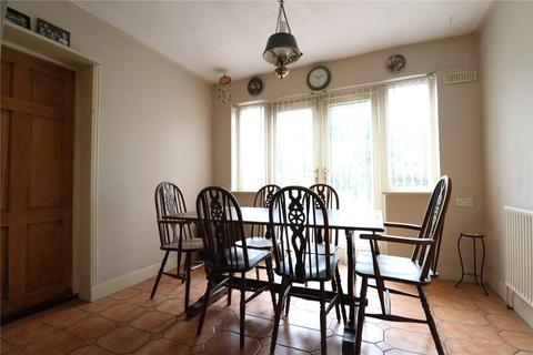 6 Ardleigh Close, Hornchurch, RM11 2SS
