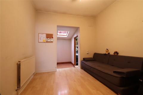 6 Ardleigh Close, Hornchurch, RM11 2SS