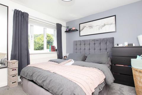 24 Larch Drive, Cross Inn, Pontyclun, CF72 8NL