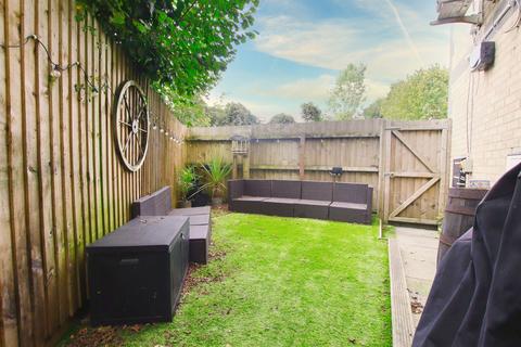24 Larch Drive, Cross Inn, Pontyclun, CF72 8NL