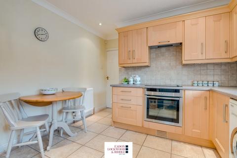 42 Cotswold Crescent, Whiston, Rotherham, S60 4AX