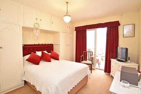 7 Bachelor Road, Harrogate, HG1 3EQ