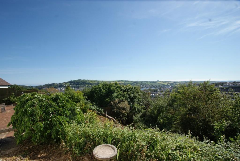 Thornley Drive Teignmouth 4 bed detached bungalow £349,950