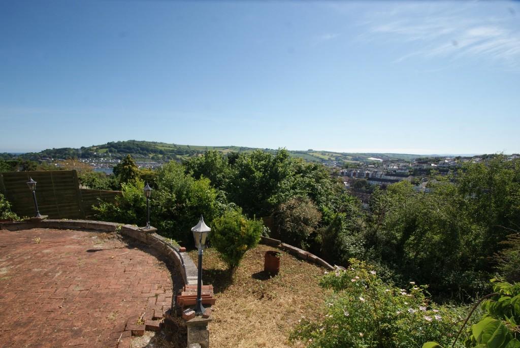 Thornley Drive Teignmouth 4 bed detached bungalow £349,950