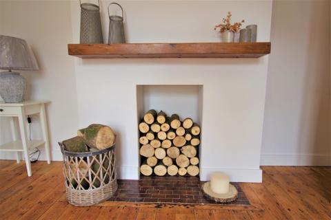33 Heathfield Road, Uttoxeter, ST14 7JN