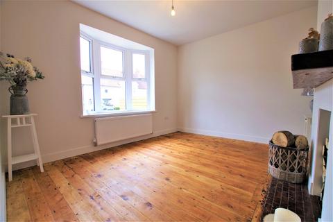 33 Heathfield Road, Uttoxeter, ST14 7JN