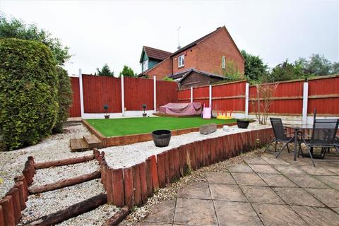 7 Dunnock Close, Uttoxeter, ST14 8XD