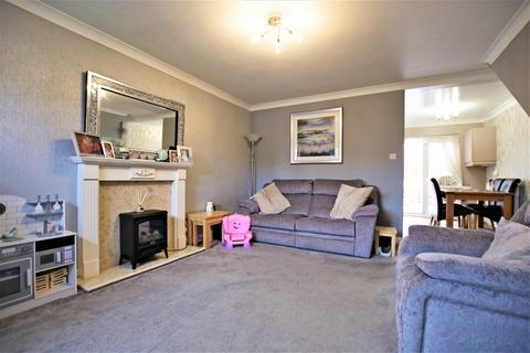 7 Dunnock Close, Uttoxeter, ST14 8XD