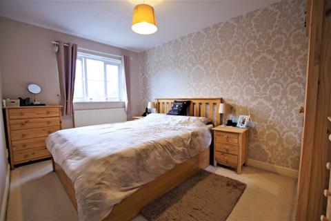 7 Dunnock Close, Uttoxeter, ST14 8XD