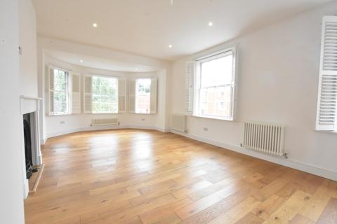 2 bedroom flat to rent - Southgate Street, Bury St Edmunds