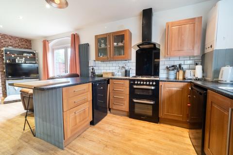 1 Hector Road, Darwen, BB3 0AY