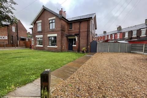 1 Hector Road, Darwen, BB3 0AY