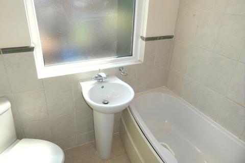 2 bedroom terraced house to rent, Brockley Avenue, Fallowfield, Manchester
