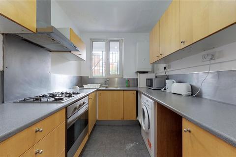 3 bedroom flat to rent - Thornaby House, Canrobert Street, Hackney, London