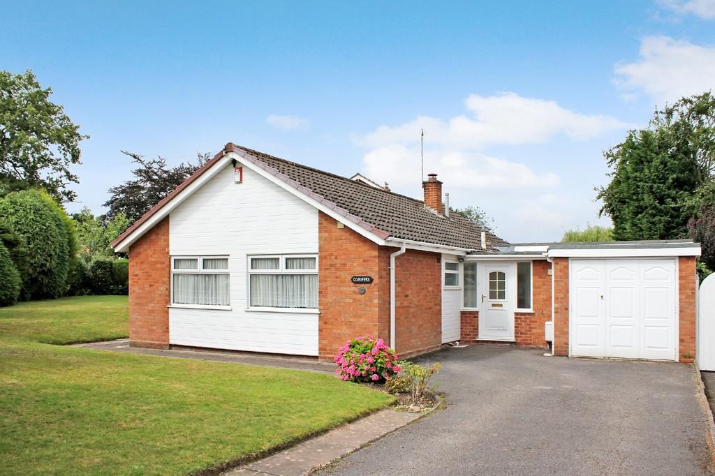 Suckling Green Lane, Codsall 3 bed detached bungalow £440,000