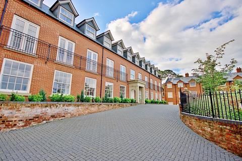 Flat 6, 14 Burlingham Square, Worcester, WR5 1ER