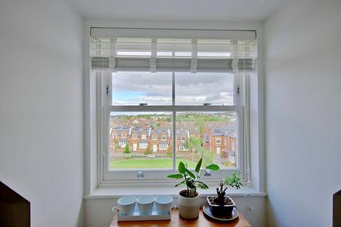 Flat 6, 14 Burlingham Square, Worcester, WR5 1ER