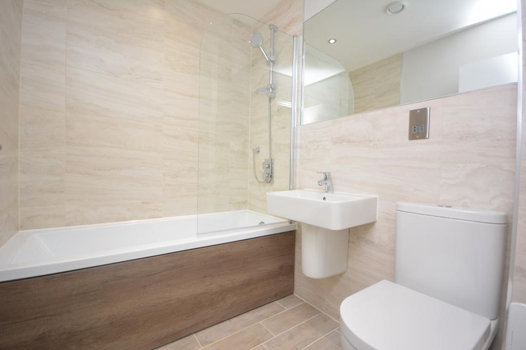 Main Bathroom
