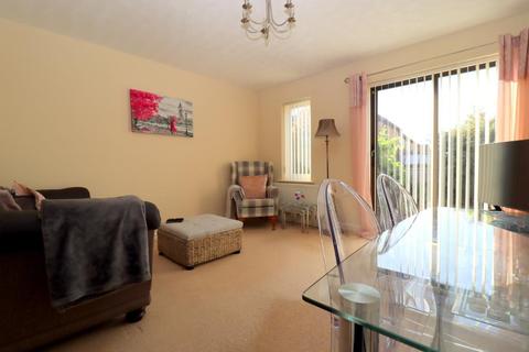 24 The Belfry, Luton, LU2 7GA