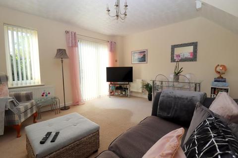 24 The Belfry, Luton, LU2 7GA