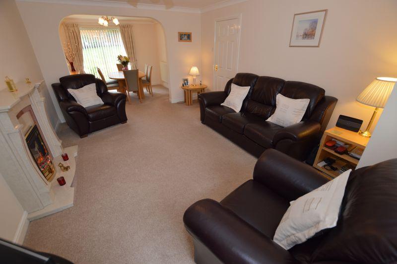 Birch Road, Wardle OL12 9QN 4 bed detached house £300,000