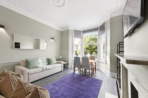 1 bedroom flat for sale, Avenue Road, London, W3 8QJ