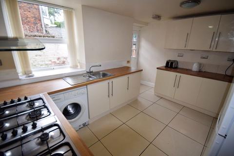 8 bedroom terraced house to rent - Student House - Warwick Road, Carlisle