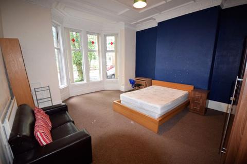 8 bedroom terraced house to rent - Student House - Warwick Road, Carlisle