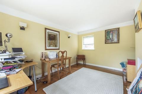 105 Berkeley Avenue, Chesham, HP5 2RS