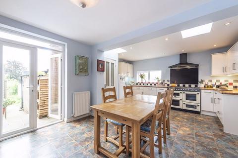105 Berkeley Avenue, Chesham, HP5 2RS