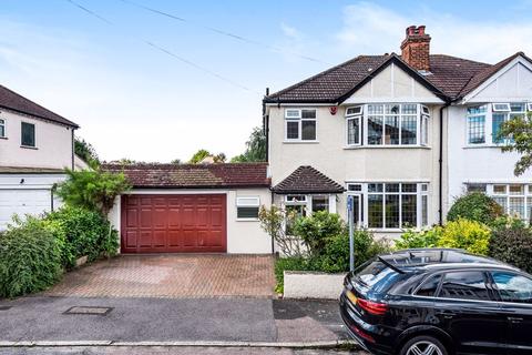 26 Barrow Avenue, Carshalton, SM5 4NY