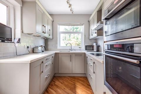 26 Barrow Avenue, Carshalton, SM5 4NY