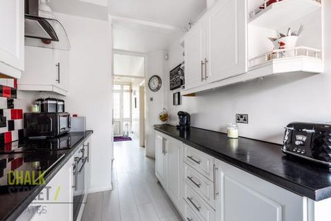 75 Burnway, Hornchurch, RM11 3SN