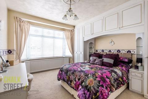 75 Burnway, Hornchurch, RM11 3SN
